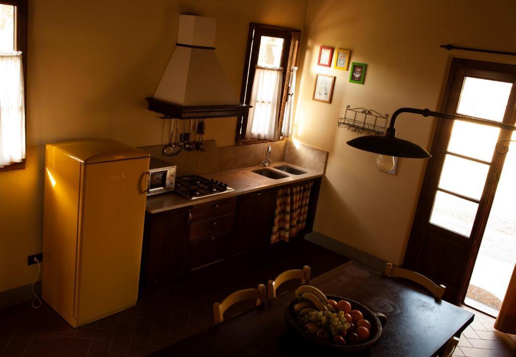 Agriturismo Fattoria Rozzalupi Черрето-Гуїді Номер фото