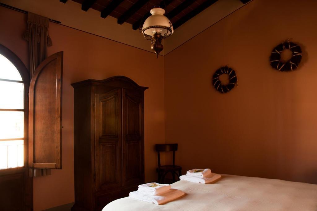Agriturismo Fattoria Rozzalupi Черрето-Гуїді Номер фото